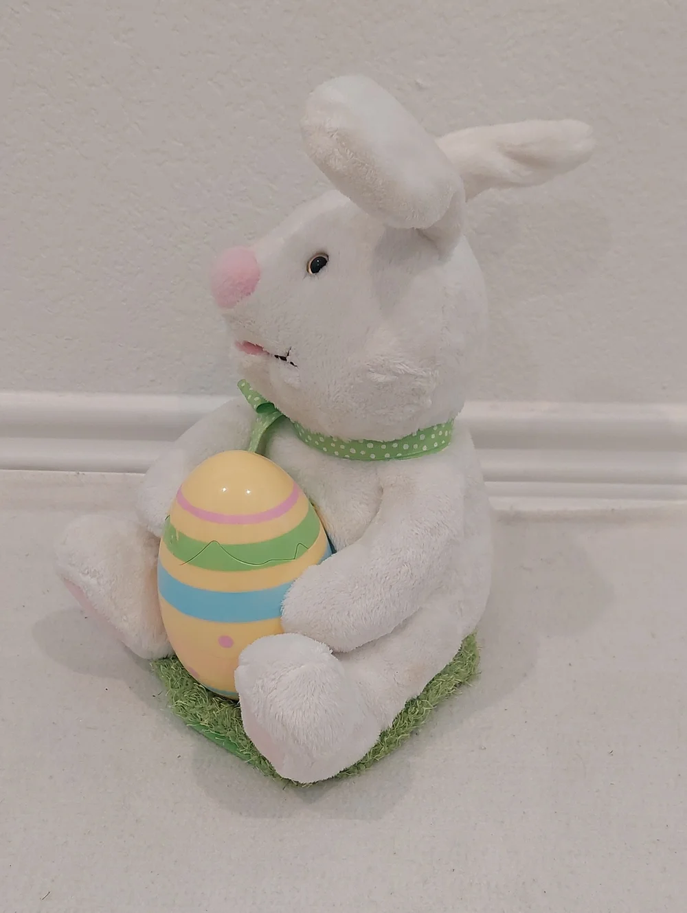 HALLMARK Animated Plush Rockin Rabbit with Chick-in-Egg